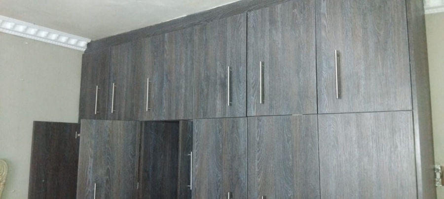 2 Bedroom Property for Sale in Phakamisa Eastern Cape